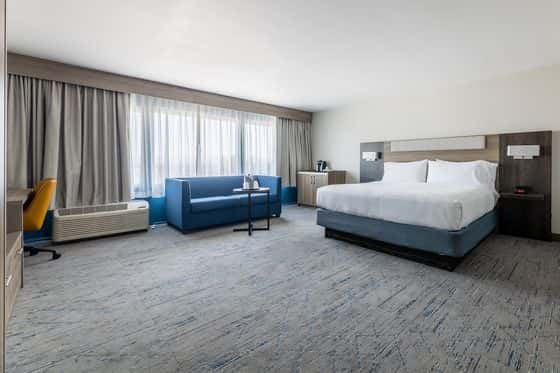 Holiday Inn Express Van Nuys