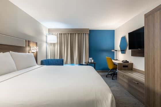 Holiday Inn Express Van Nuys