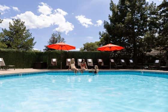Riverhouse Lodge