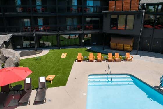 Riverhouse Lodge