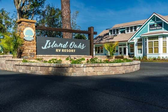 Island Oaks RV Resort