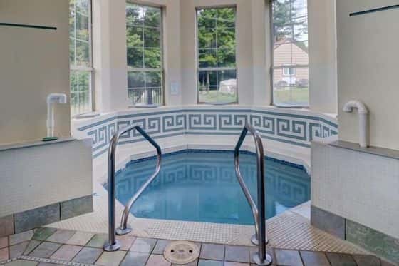 Senator Inn & Spa