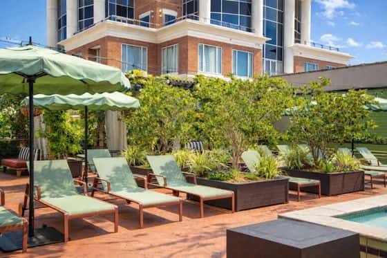 High Five Pool & Rooftop Bar