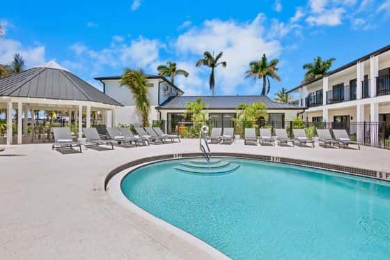 Tropic Isle at Anna Maria Island Inn