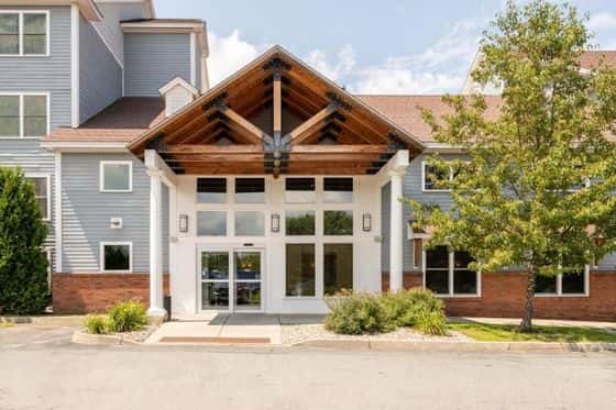 White River Inn and Suites