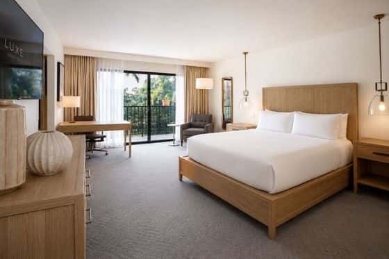 Luxe Sunset Boulevard Hotel