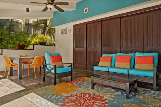 Airport Honolulu Hotel, Trademark Collection by Wyndham