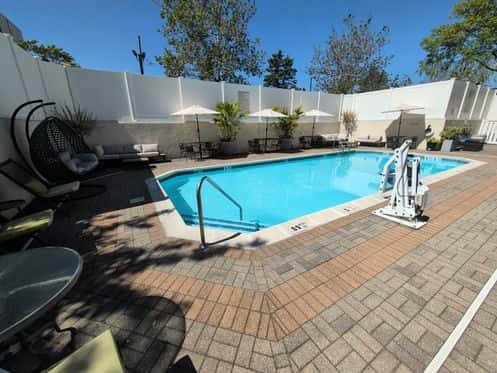 Best Western Premier Plainview-Long Island Hotel