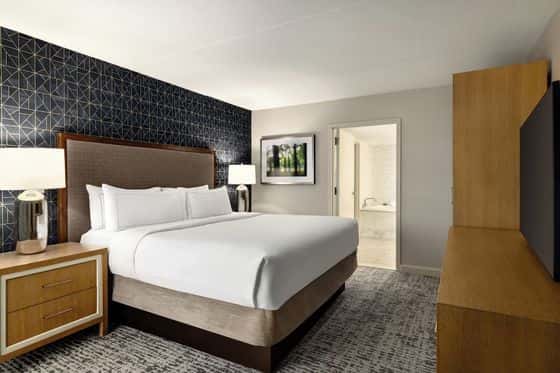 DoubleTree by Hilton Pittsburgh - Green Tree