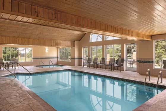 Country Inn & Suites by Radisson, Monona - Madison East