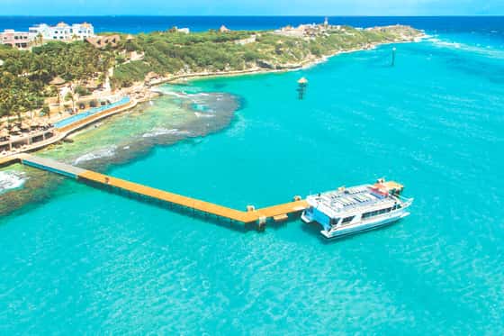 Garrafon Reef Park & Beach Club