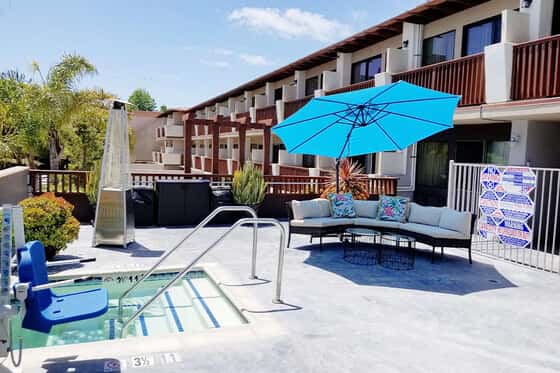 Holiday Inn Express & Suites Solana Beach-del Mar, an IHG Hotel