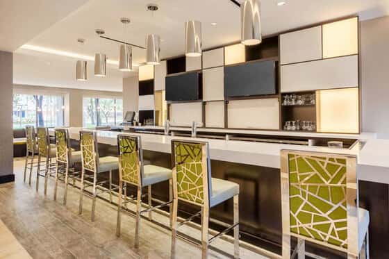 DoubleTree by Hilton Hotel & Suites Houston by the Galleria