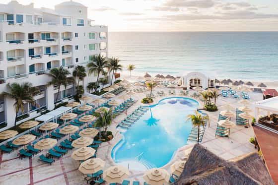 Wyndham Alltra Cancun - All Inclusive