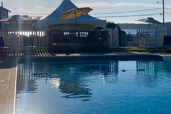 Bluebird Ocean Point Inn