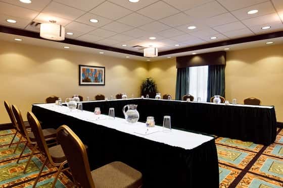 Hampton Inn & Suites Mahwah