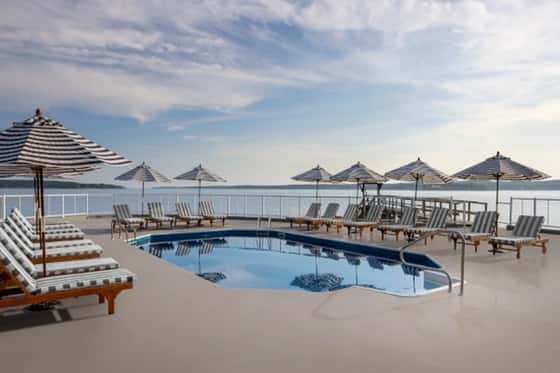 Spruce Point Inn Resort & Spa