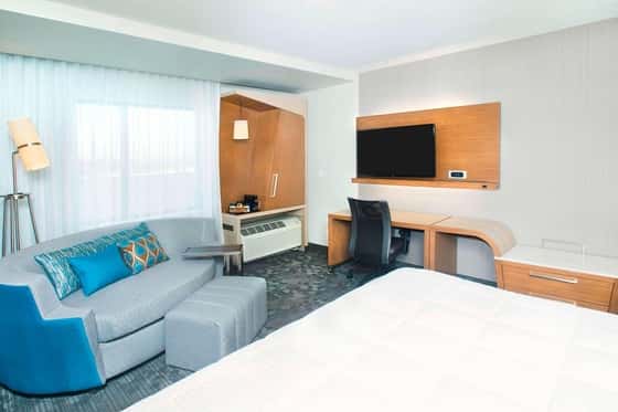 Courtyard by Marriott Redwood City