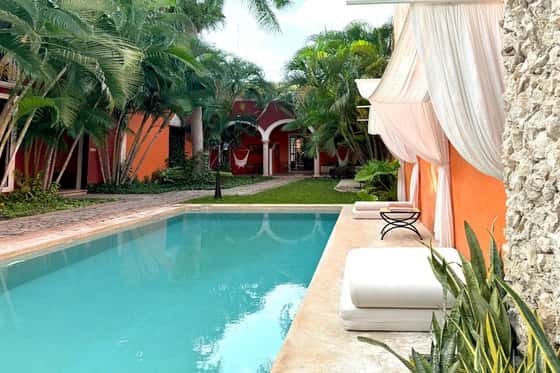 Art 64 Guest House – Adults Only