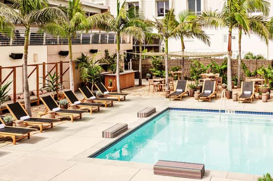 Hotel June
