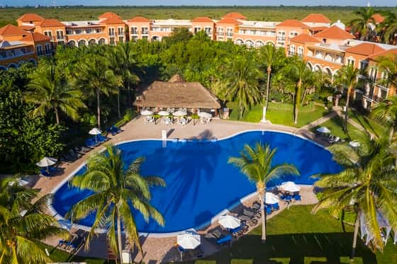 Ocean Coral and Turquesa, An All-Inclusive Resort
