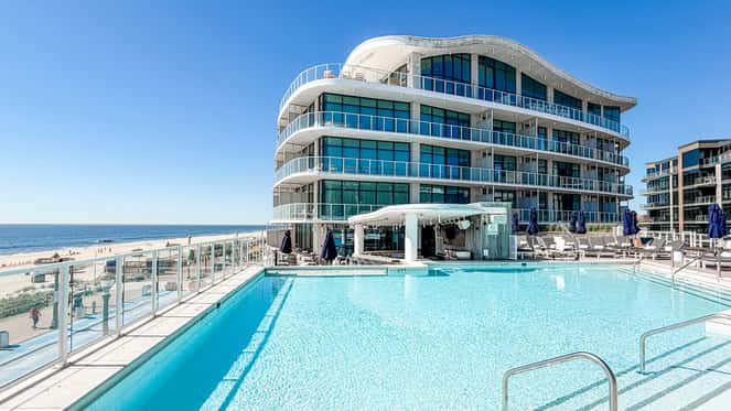 Wave Resort