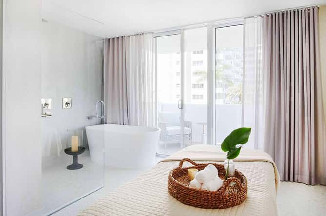 Baia Beach Club at Mondrian South Beach 