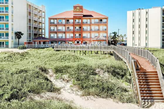La Copa Inn Beach Hotel