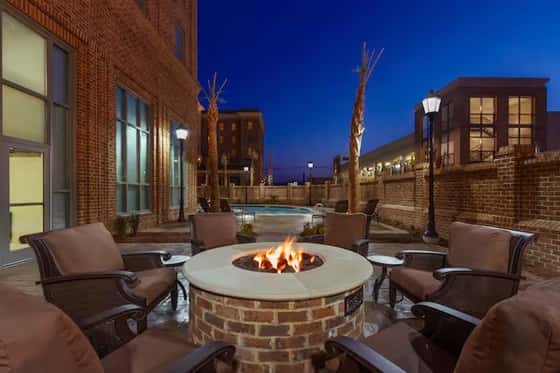 Embassy Suites by Hilton Savannah Historic District