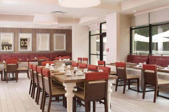 Delta Hotels by Marriott Orlando Lake Buena Vista