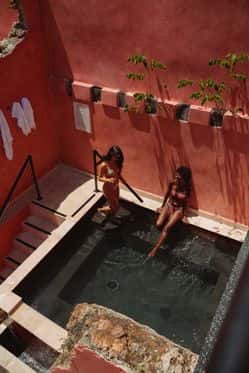 Las Ruinas Bathhouse and Gym