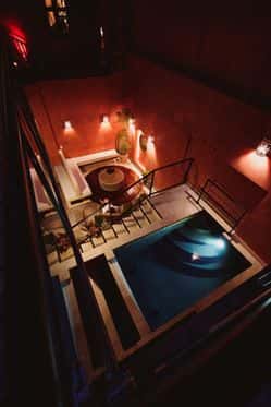 Las Ruinas Bathhouse and Gym