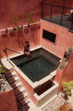 Las Ruinas Bathhouse and Gym