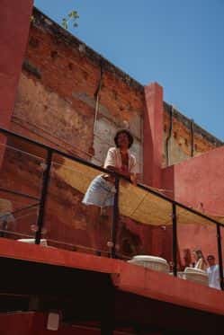 Las Ruinas Bathhouse and Gym