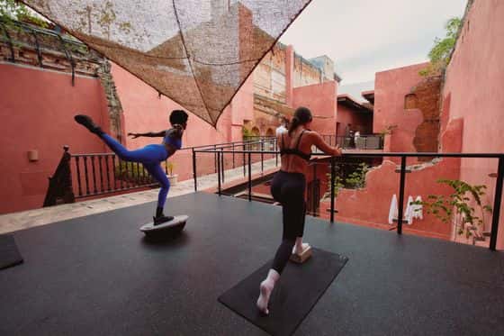Las Ruinas Bathhouse and Gym