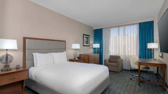 DoubleTree by Hilton West Palm Beach Airport
