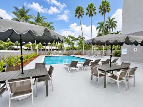 DoubleTree by Hilton West Palm Beach Airport