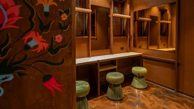 Umvelt Bathhouse