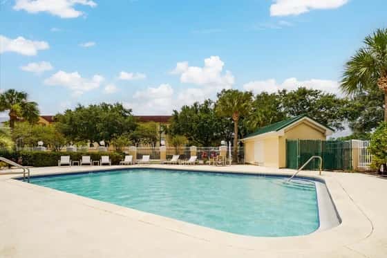 Country Inn & Suites by Radisson Orlando Airport