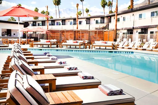 V Palm Springs