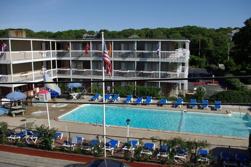 Surfside Hotel and Suites