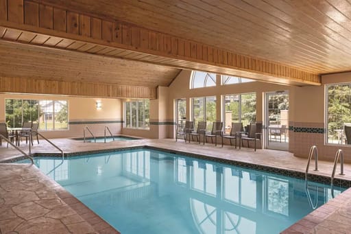 Country Inn & Suites by Radisson, Monona - Madison East