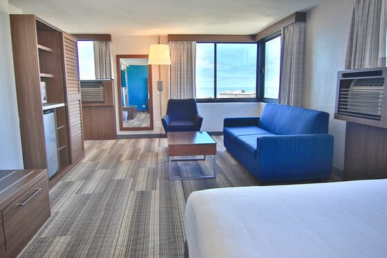 Holiday Inn Express Waikiki