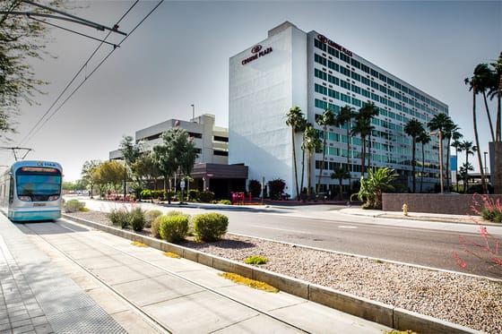 Crowne Plaza Phoenix Airport