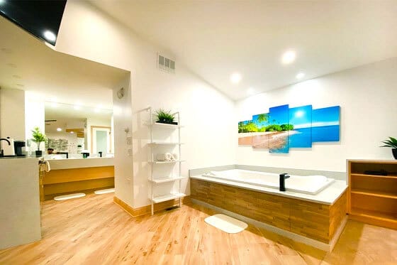 Sybaris Pool Suites Mequon