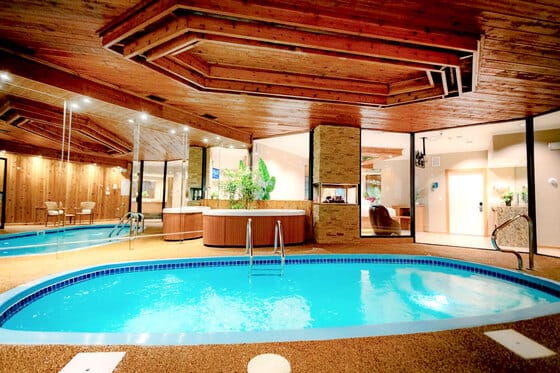 Sybaris Pool Suites Mequon