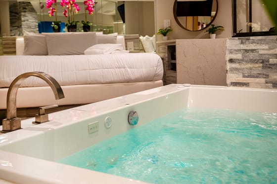 Sybaris Pool Suites Frankfort