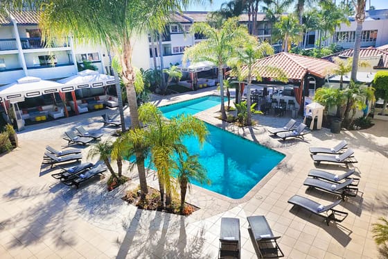 Atrium Hotel