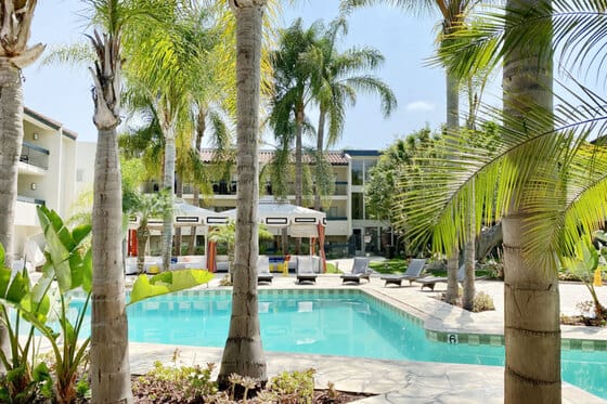 Atrium Hotel