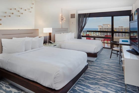 Waterstone Resort & Marina Boca Raton, Curio Collection by Hilton
